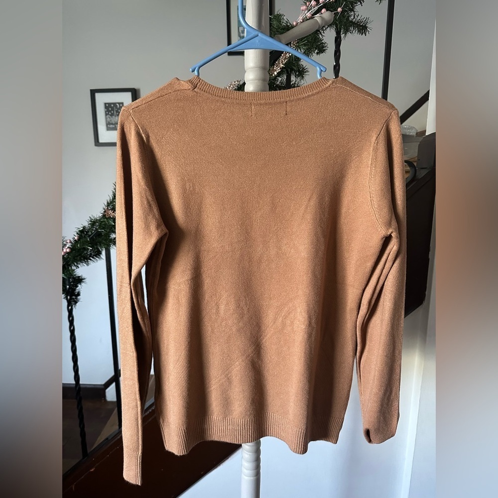 NWT Teddy Bear Sweater - Picture 5 of 6